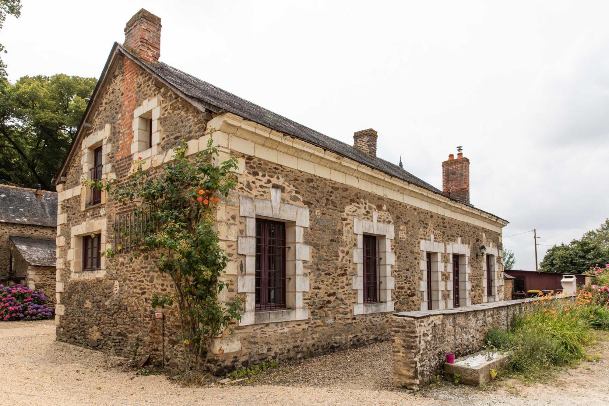 Domaine De La Maroutiere Villa Saint-Fort Exterior foto